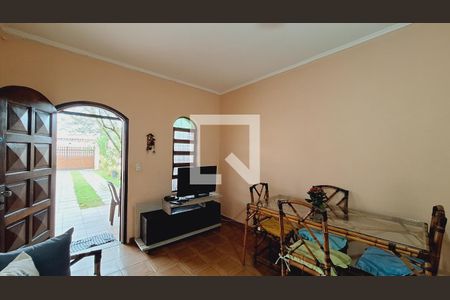 Sala  de casa para alugar com 2 quartos, 74m² em Maracanã, Praia Grande