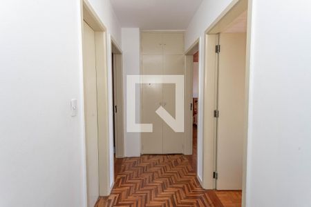 Corredor  de casa para alugar com 3 quartos, 200m² em Vila Nogueira, Diadema