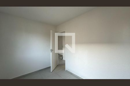 Quarto 1 de apartamento para alugar com 2 quartos, 38m² em Tatuquara, Curitiba