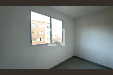 Quarto 1 de apartamento para alugar com 2 quartos, 38m² em Tatuquara, Curitiba
