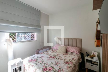 Quarto 1 de apartamento à venda com 2 quartos, 60m² em Ouro Preto, Belo Horizonte