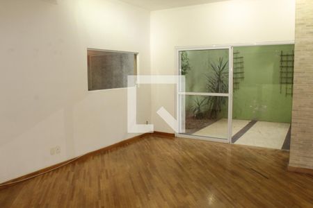 Sala de casa de condomínio para alugar com 4 quartos, 163m² em Parque Frondoso, Cotia