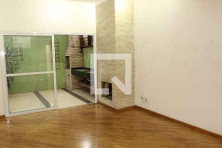 Sala de casa de condomínio para alugar com 4 quartos, 163m² em Parque Frondoso, Cotia