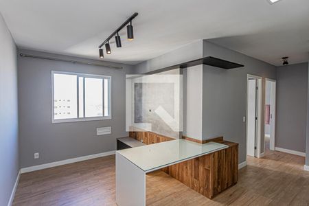 Sala, cozinha e área de serviço de apartamento para alugar com 2 quartos, 40m² em Vila Siqueira (zona Norte), São Paulo