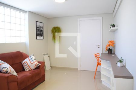 Sala de apartamento para alugar com 1 quarto, 38m² em Centro, Curitiba