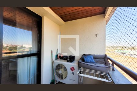 Varanda de apartamento à venda com 3 quartos, 105m² em Vila Brandina, Campinas