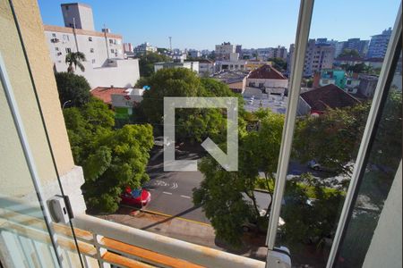 Sala - Vista de apartamento para alugar com 2 quartos, 63m² em Vila Ipiranga, Porto Alegre