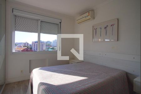 Suíte de apartamento para alugar com 2 quartos, 63m² em Vila Ipiranga, Porto Alegre