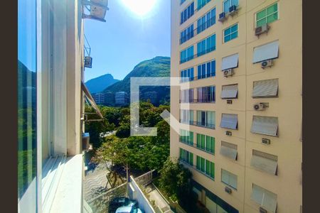 Sala vista  de apartamento para alugar com 2 quartos, 60m² em Ipanema, Rio de Janeiro
