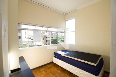 Quarto 1 de apartamento para alugar com 3 quartos, 119m² em Centro, Belo Horizonte