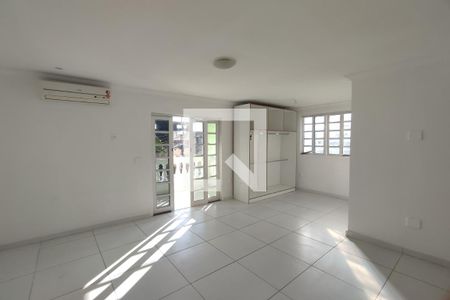 Suite 1 de casa para alugar com 2 quartos, 100m² em Curicica, Rio de Janeiro