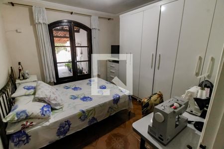 Quarto 1 de casa à venda com 1 quarto, 181m² em Parque Pinheiros, Taboão da Serra