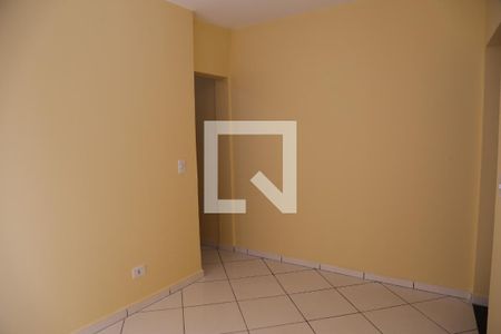 Sala de casa para alugar com 2 quartos, 58m² em Vila Clarice, São Paulo