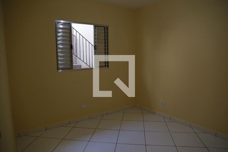 Quarto 2 de casa para alugar com 2 quartos, 58m² em Vila Clarice, São Paulo