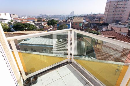 Varanda dos Quartos 1 e 2 de casa de condomínio para alugar com 3 quartos, 80m² em Penha de França, São Paulo