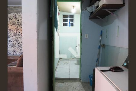 Sala - Entrada Banheiro de casa à venda com 2 quartos, 180m² em Jardim Peri, São Paulo