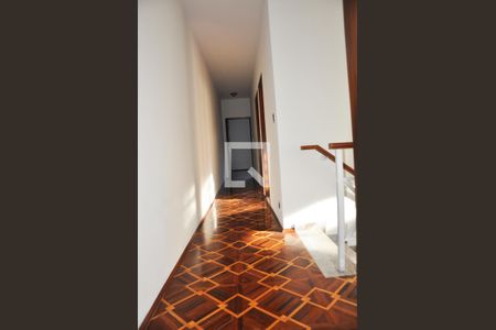 Corredor - Quartos de casa para alugar com 4 quartos, 200m² em Parque São Domingos, São Paulo