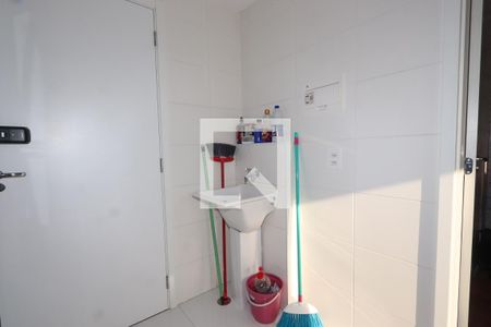 Sala/Cozinha de apartamento para alugar com 1 quarto, 30m² em Vila Ema, São Paulo