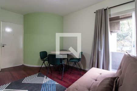 Sala de apartamento para alugar com 1 quarto, 36m² em Liberdade, São Paulo