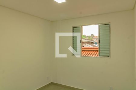 Quarto 2 de casa para alugar com 2 quartos, 140m² em Jardim Oriental, São Paulo