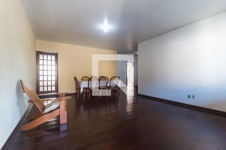 Sala/Sala de Jantar de casa para alugar com 5 quartos, 330m² em Vila Oliveira, Mogi das Cruzes