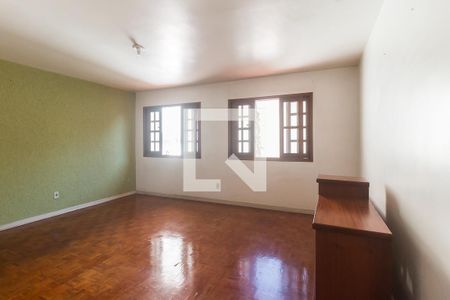 Sala de TV de casa para alugar com 5 quartos, 200m² em Vila Oliveira, Mogi das Cruzes