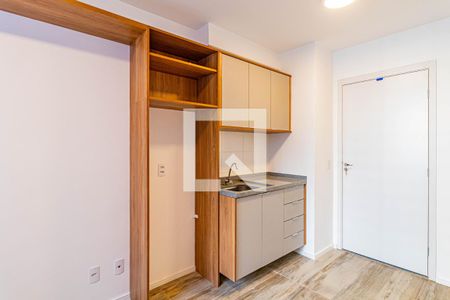 Cozinha de apartamento à venda com 1 quarto, 24m² em Butantã, São Paulo