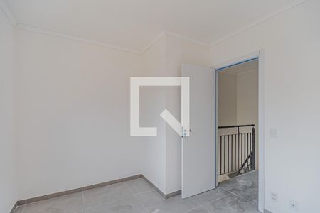 Quarto 2 de casa de condomínio para alugar com 2 quartos, 82m² em Campo Novo, Porto Alegre