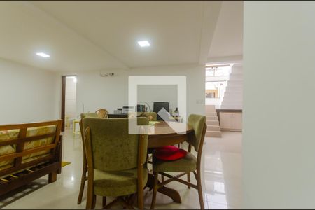 Sala de Jantar de casa à venda com 2 quartos, 130m² em Espírito Santo, Porto Alegre