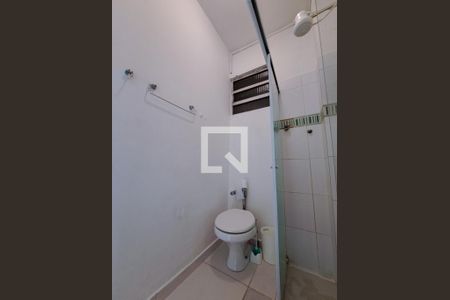 Banheiro de apartamento para alugar com 1 quarto, 33m² em Copacabana, Rio de Janeiro