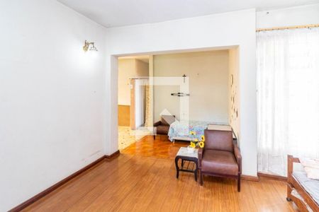 Sala de casa à venda com 4 quartos, 227m² em Santa Tereza, Belo Horizonte