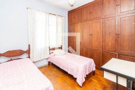 Quarto 2 de casa à venda com 4 quartos, 227m² em Santa Tereza, Belo Horizonte