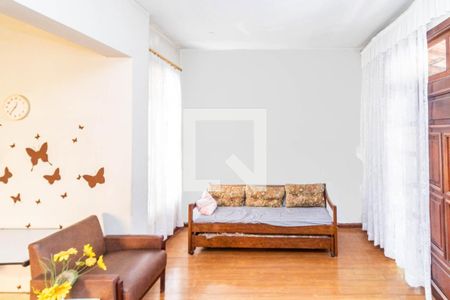 Sala de casa à venda com 4 quartos, 227m² em Santa Tereza, Belo Horizonte