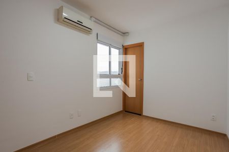 Suíte de apartamento à venda com 2 quartos, 55m² em Jardim Carvalho, Porto Alegre