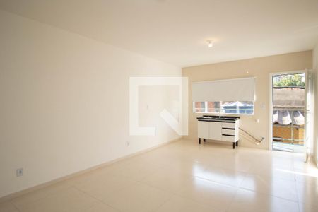 Sala / Cozinha de apartamento para alugar com 1 quarto, 25m² em São Domingos, São Paulo