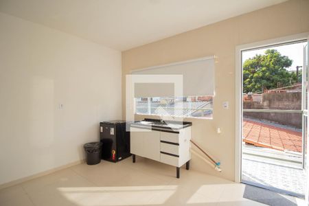 Sala / Cozinha de apartamento para alugar com 1 quarto, 64m² em São Domingos, São Paulo