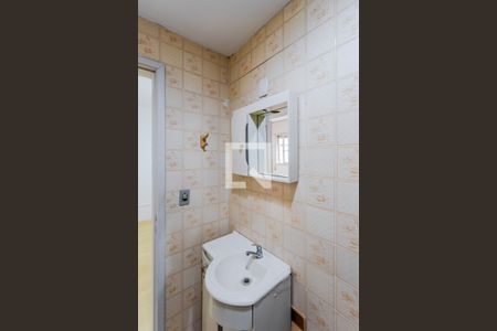 Banheiro de apartamento à venda com 1 quarto, 33m² em Centro Histórico, Porto Alegre