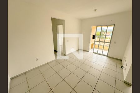 Sala  de apartamento para alugar com 2 quartos, 62m² em Vargem Grande, Florianópolis