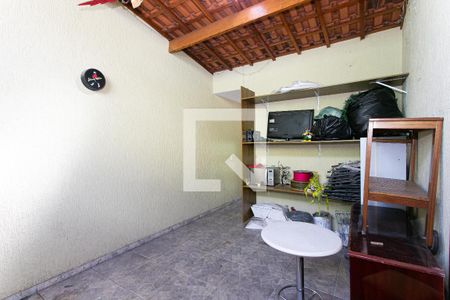 Casa à venda com 210m², 3 quartos e 2 vagas Casa à venda com 210m², 3 quartos e 2 vagasÁrea de Serviço