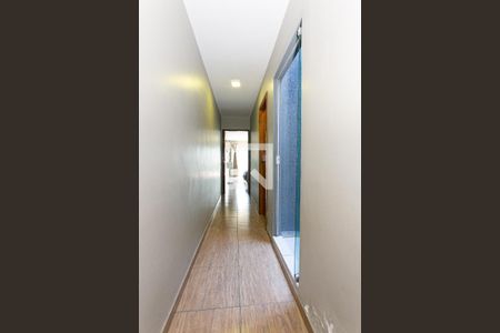 Casa à venda com 210m², 3 quartos e 2 vagas Casa à venda com 210m², 3 quartos e 2 vagasCorredor