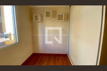 Quarto 2 de apartamento à venda com 2 quartos, 65m² em Buritis, Belo Horizonte