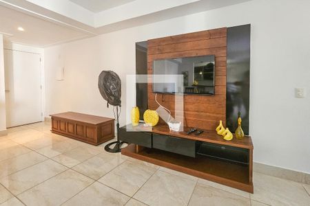 Sala de apartamento para alugar com 3 quartos, 180m² em Pitangueiras, Guarujá