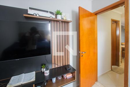 Quarto 1 de apartamento para alugar com 2 quartos, 57m² em Jardim São Luís, São Paulo