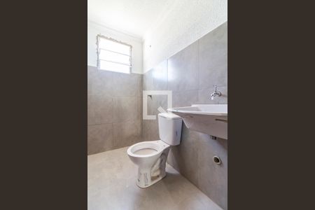 Banheiro de apartamento para alugar com 1 quarto, 19m² em Vila Romana, São Paulo