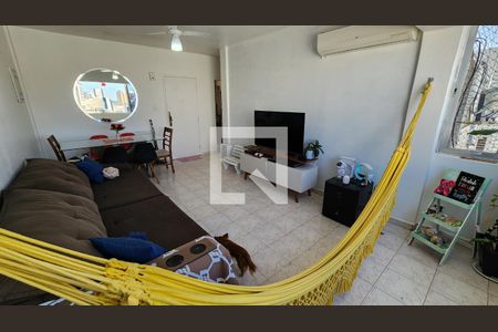 Detalhe Sala de apartamento para alugar com 2 quartos, 98m² em Ponta da Praia, Santos