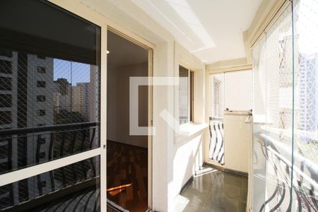 Varanda  de apartamento para alugar com 3 quartos, 100m² em Indianópolis, São Paulo