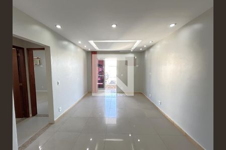 Sala de apartamento para alugar com 2 quartos, 99m² em Vila Valqueire, Rio de Janeiro