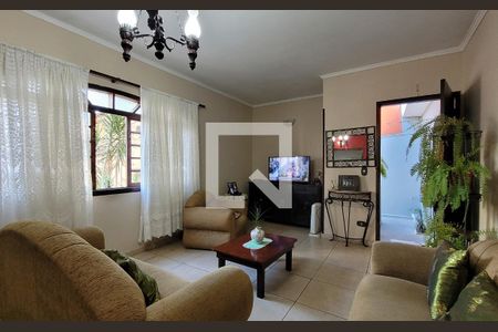 Sala de casa à venda com 5 quartos, 272m² em Vila Valparaiso, Santo André