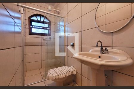 Banheiro da suíte de casa à venda com 5 quartos, 272m² em Vila Valparaiso, Santo André