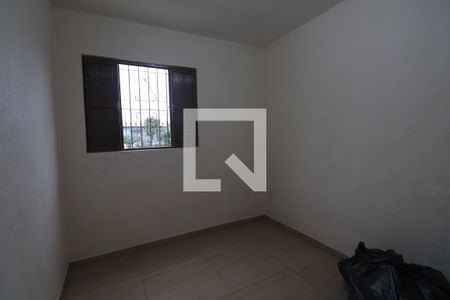 Quarto 1 de casa à venda com 3 quartos, 100m² em Guajuviras, Canoas